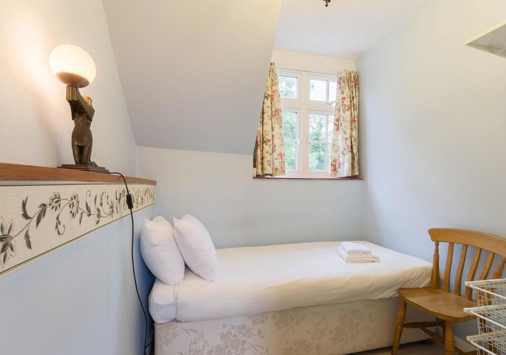 Photo of Bedroom in West Finchley