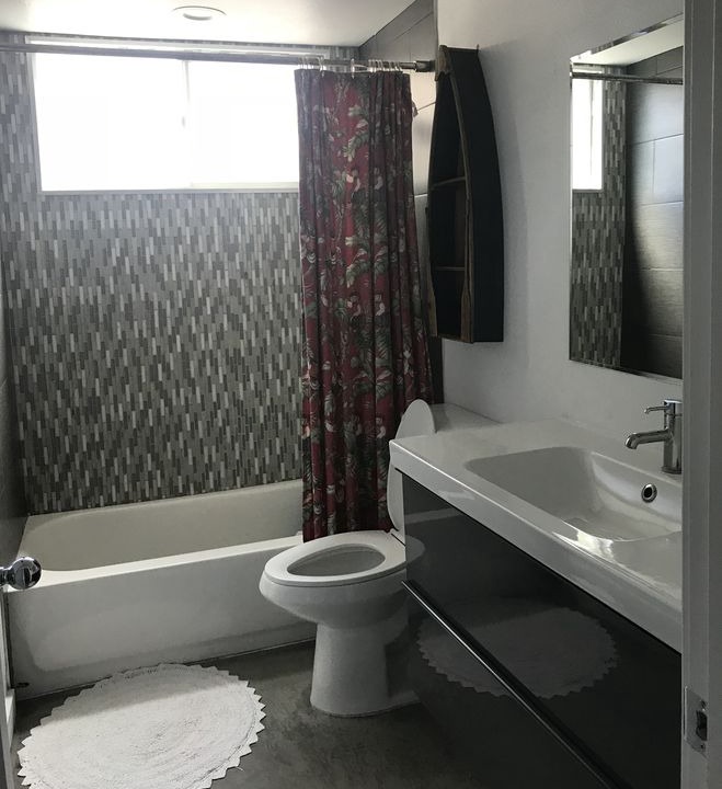 Photo of Bathroom in Hollywood