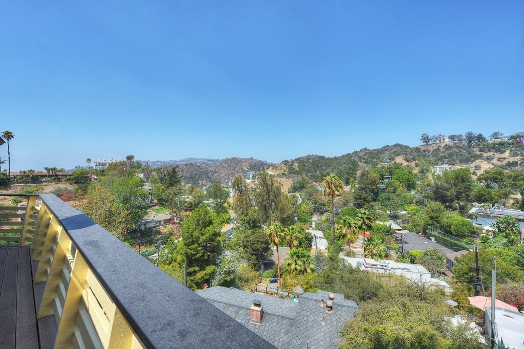Photo of Others in Hollywood Dell