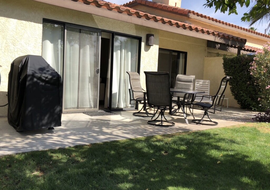 Photo of Buildings in Park Palms