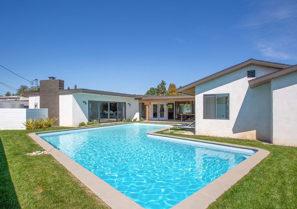 Photo of Outdoor in Bixby Knolls