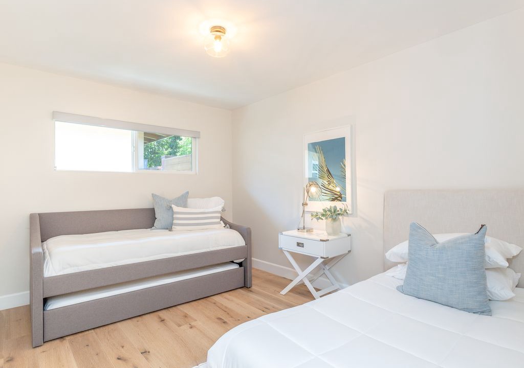 Photo of Bedroom in Bixby Knolls