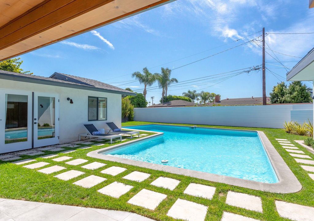 Photo of Outdoor in Bixby Knolls