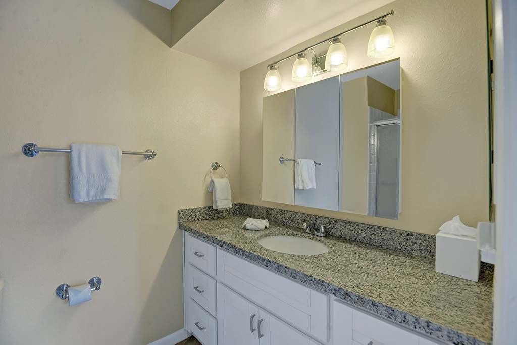 Photo of Kitchen in Sunrise Vista Chino