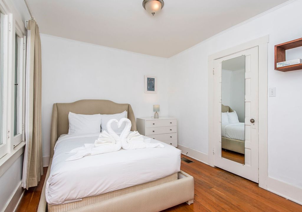 Photo of Bedroom in Silver Lake