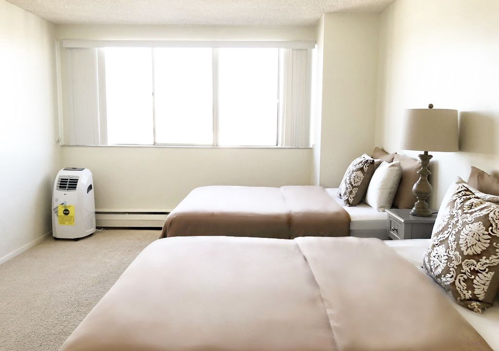 Photo of Bedroom in Sawtelle
