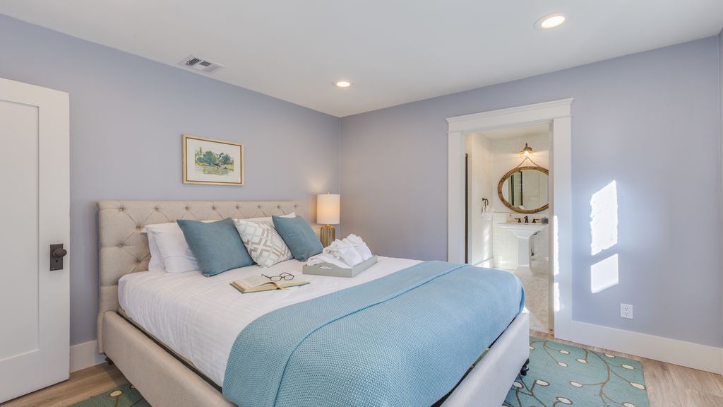 Photo of Bedroom in Anaheim Colony Historic District