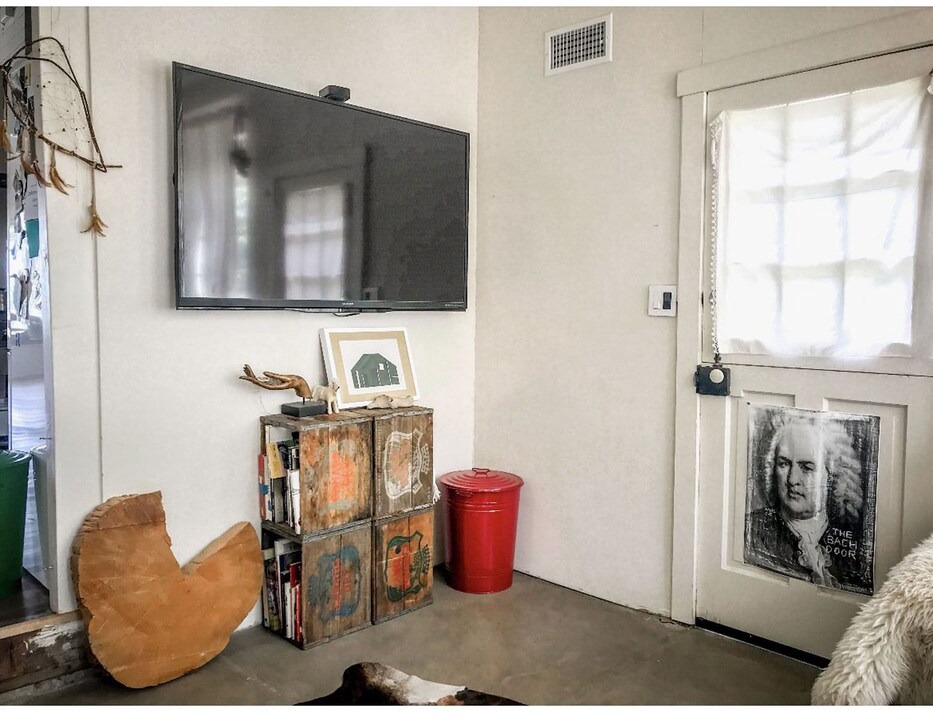Photo of Livingroom in Sunset Junction