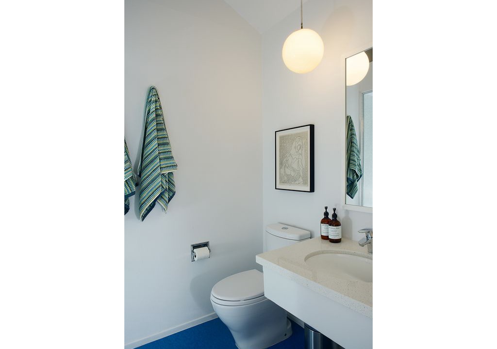 Photo of Bathroom in Araby Commons