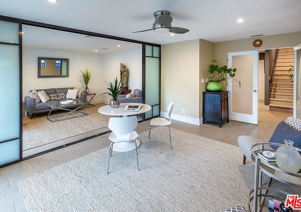 Photo of Livingroom in Marina Peninsula