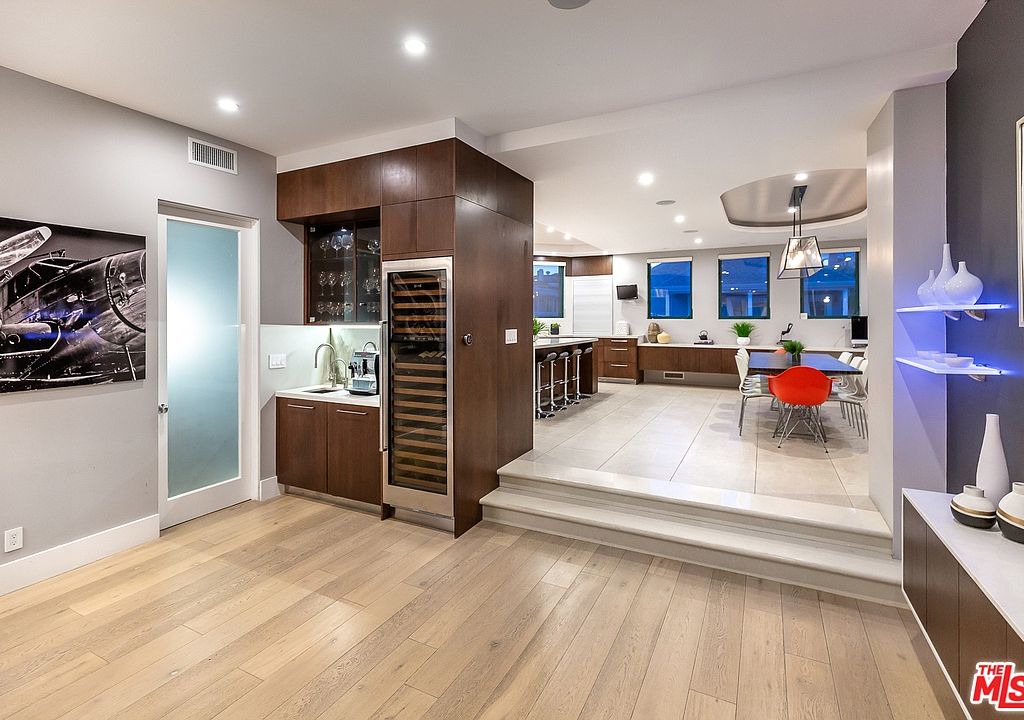 Photo of Livingroom in Marina Peninsula