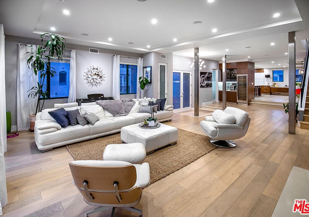 Photo of Livingroom in Marina Peninsula
