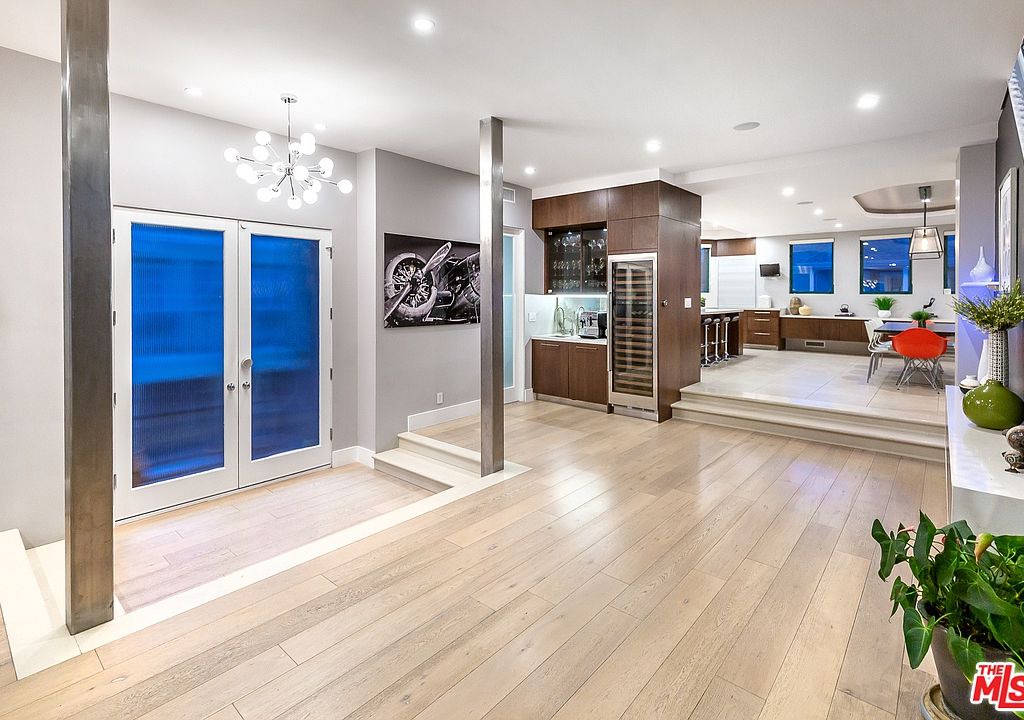Photo of Livingroom in Marina Peninsula