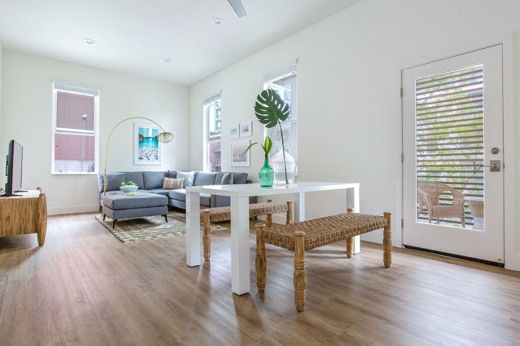 Photo of Livingroom in Downtown San Diego