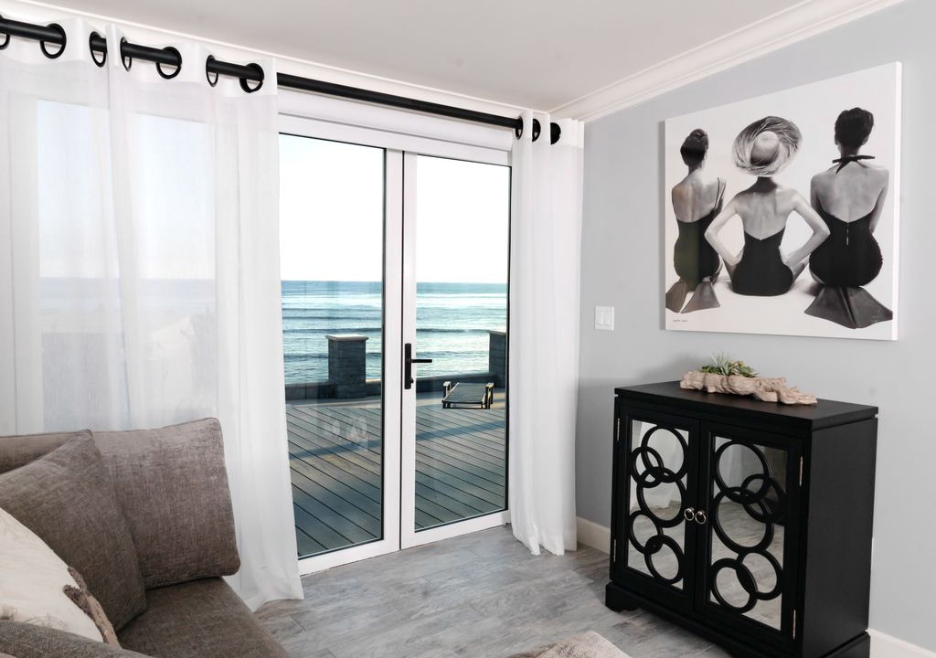 Photo of Livingroom in La Jolla