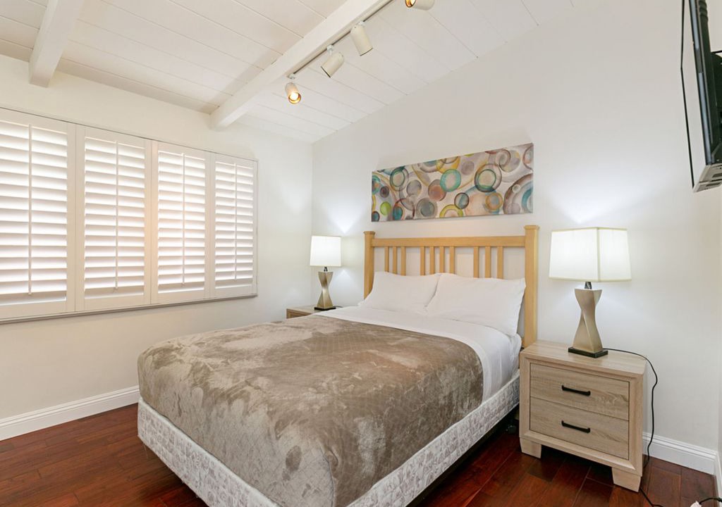 Photo of Bedroom in Encino