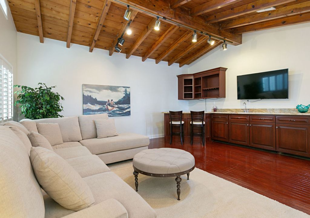 Photo of Livingroom in Encino