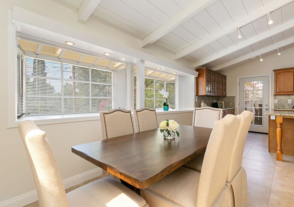 Photo of Livingroom in Encino