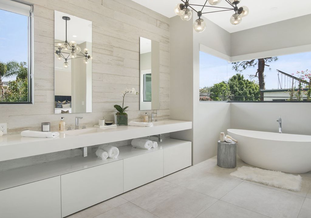 Photo of Bathroom in Melrose