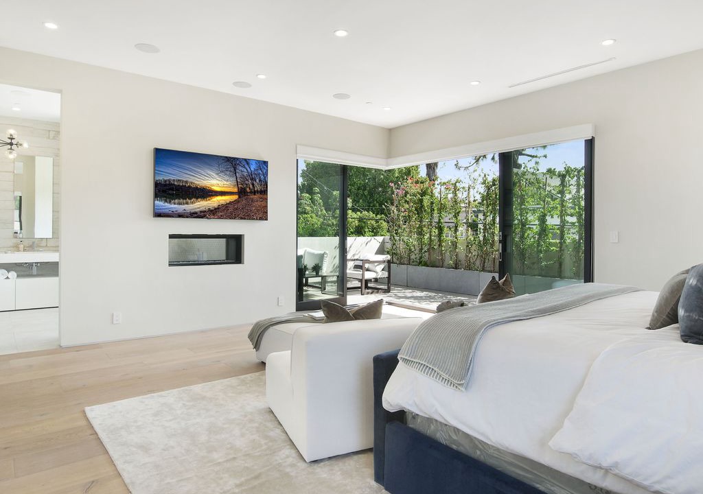 Photo of Livingroom in Melrose