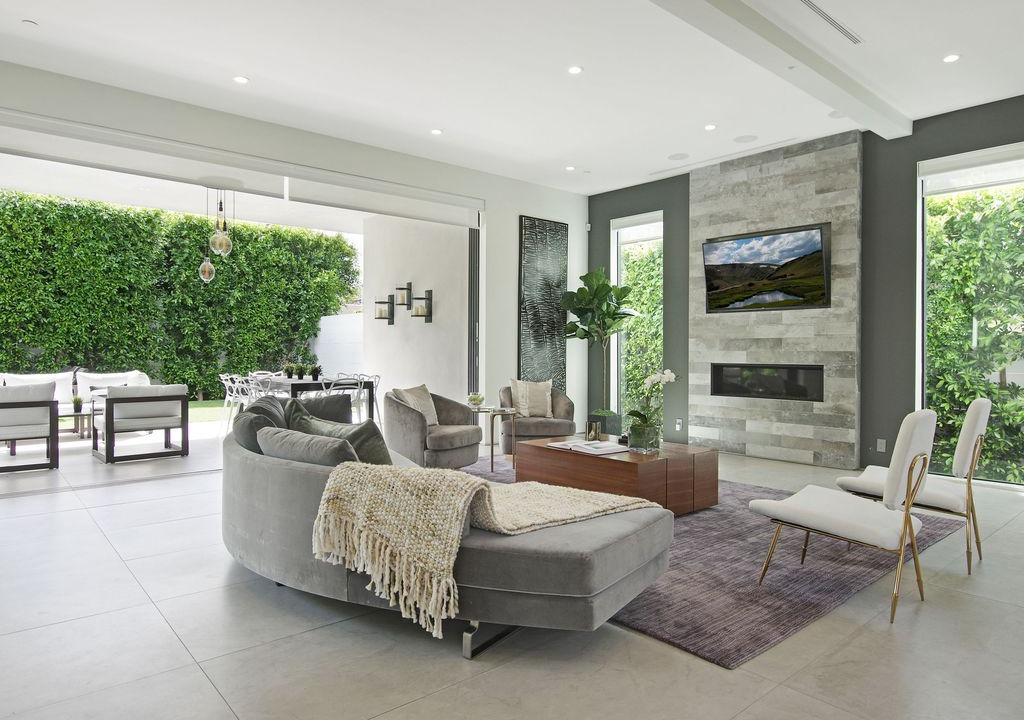 Photo of Livingroom in Melrose