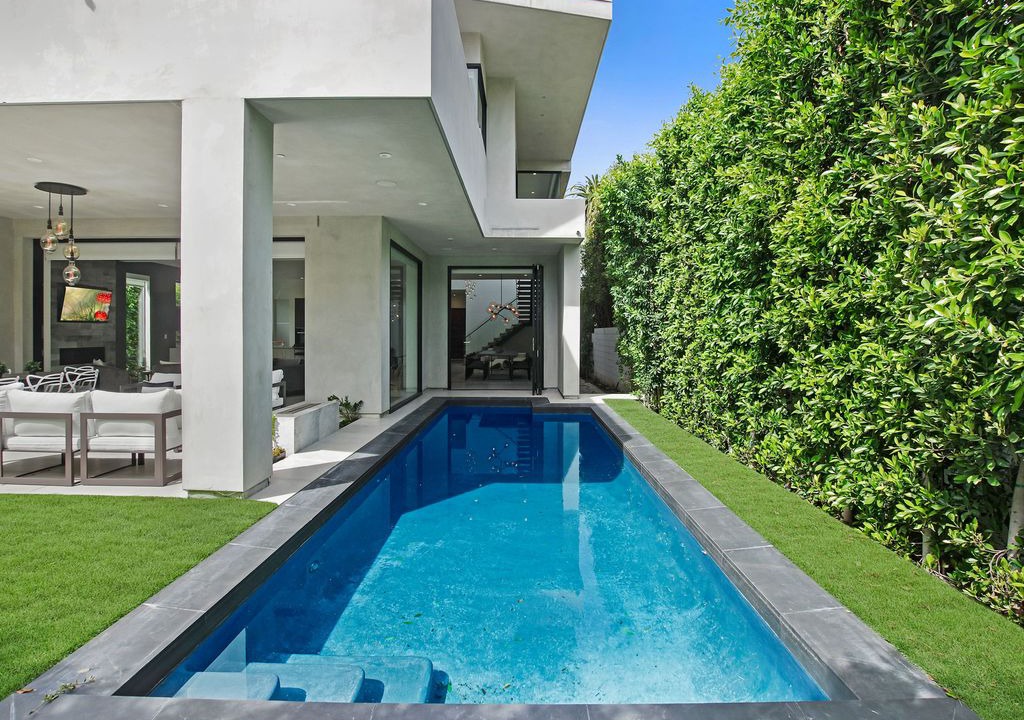Photo of Outdoor in Melrose