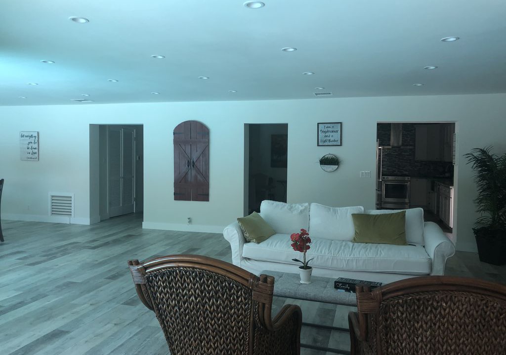 Photo of Livingroom in Toluca Lake