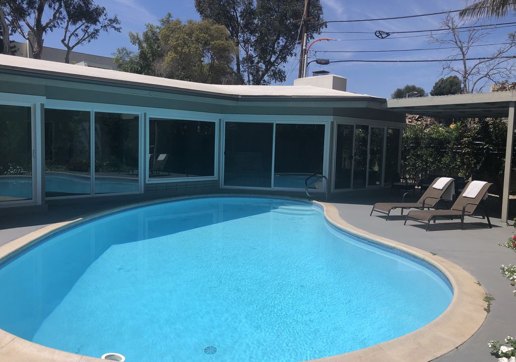 Photo of Outdoor in Toluca Lake