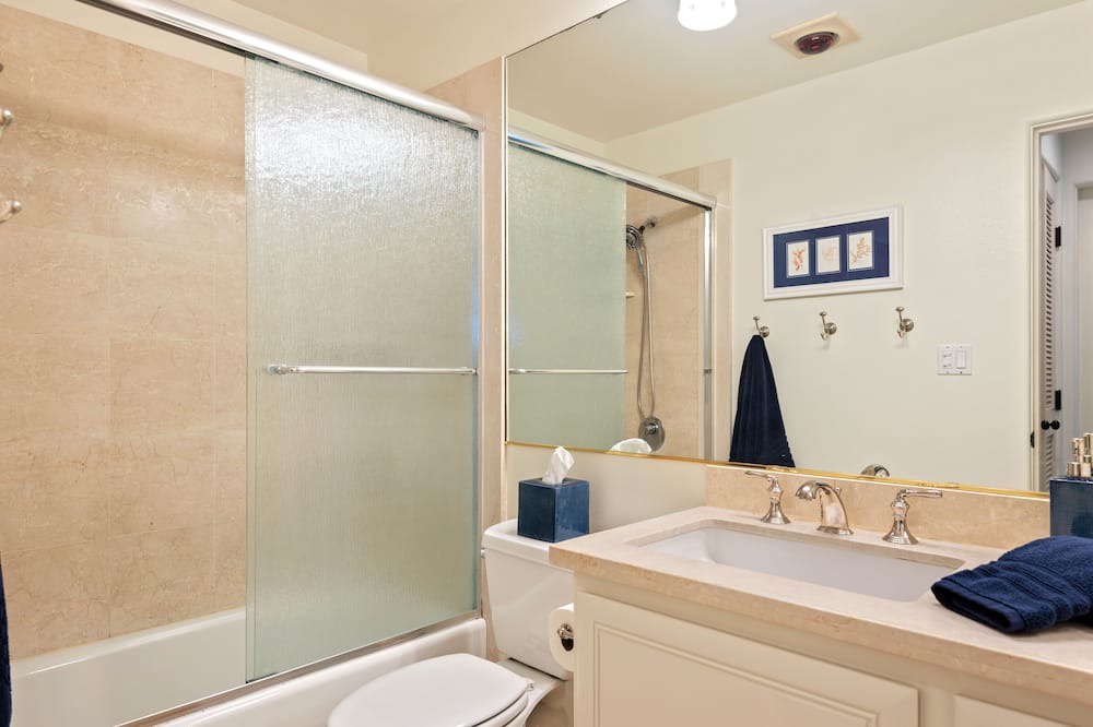 Photo of Bathroom in East Beach