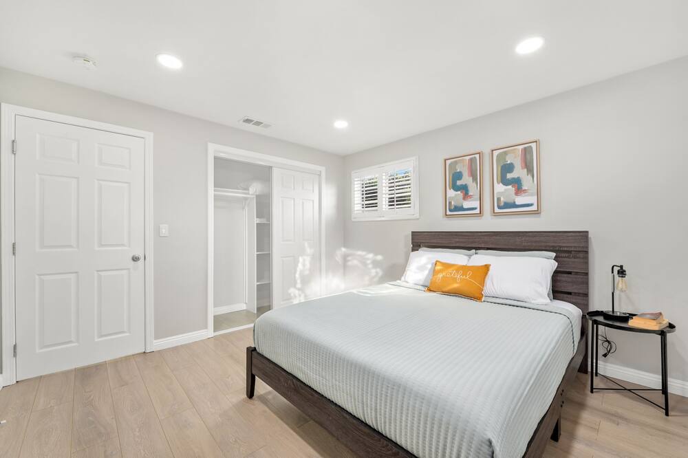 Photo of Bedroom in Altadena