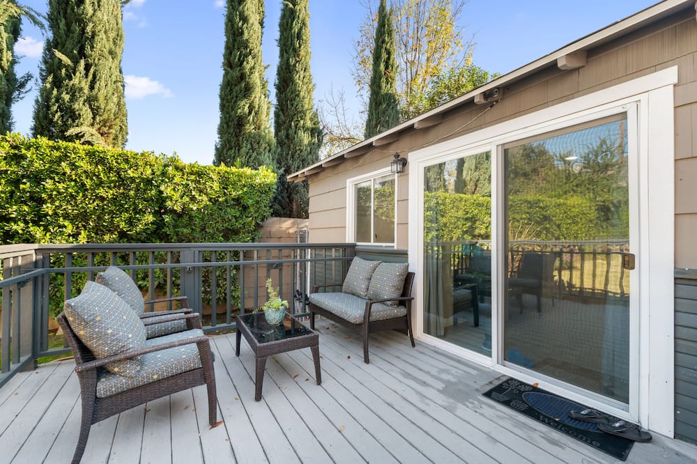 Photo of Outdoor in Altadena