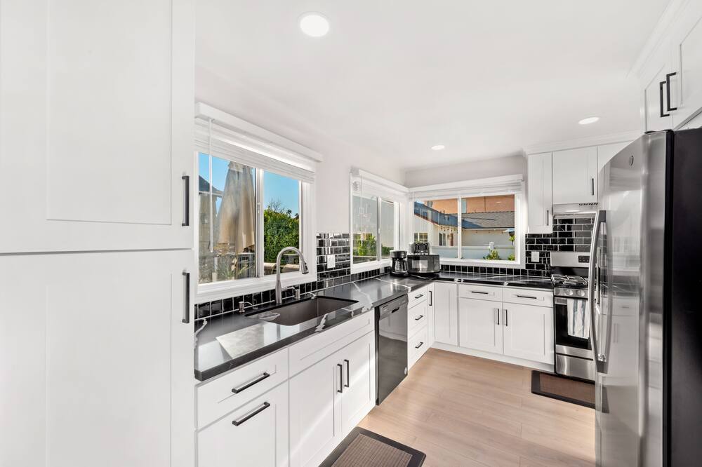 Photo of Kitchen in Altadena