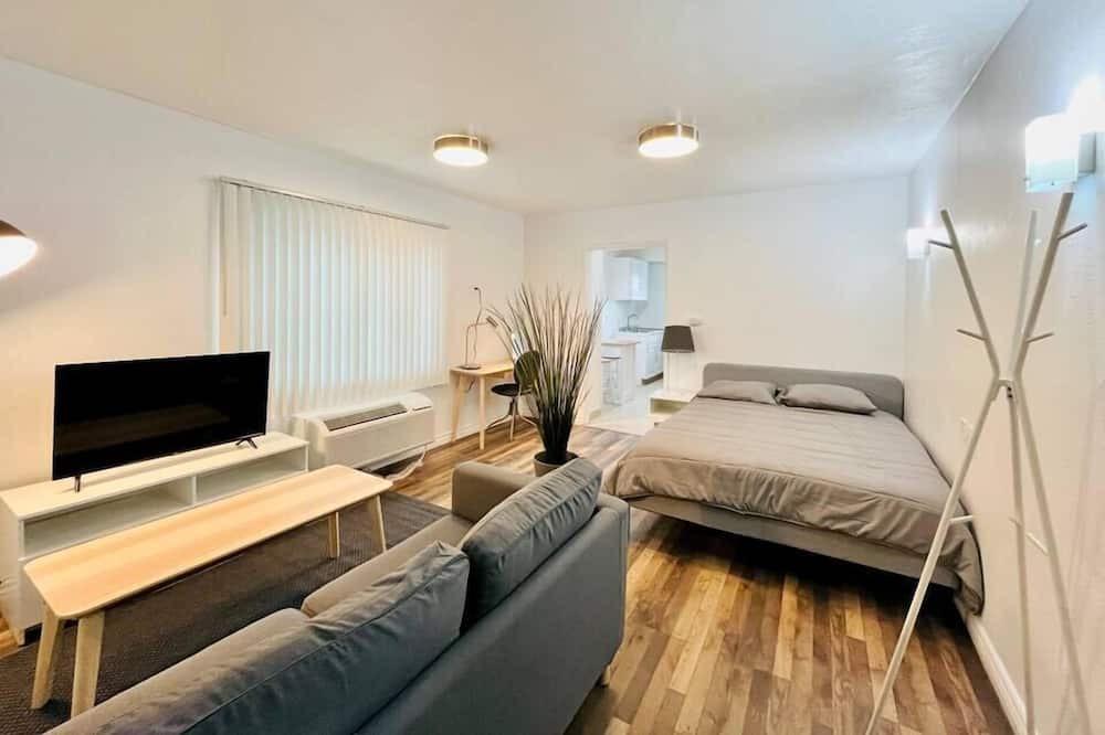 Photo of Bedroom in Claremont