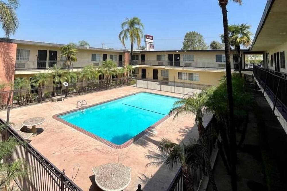 Photo of Outdoor in Claremont