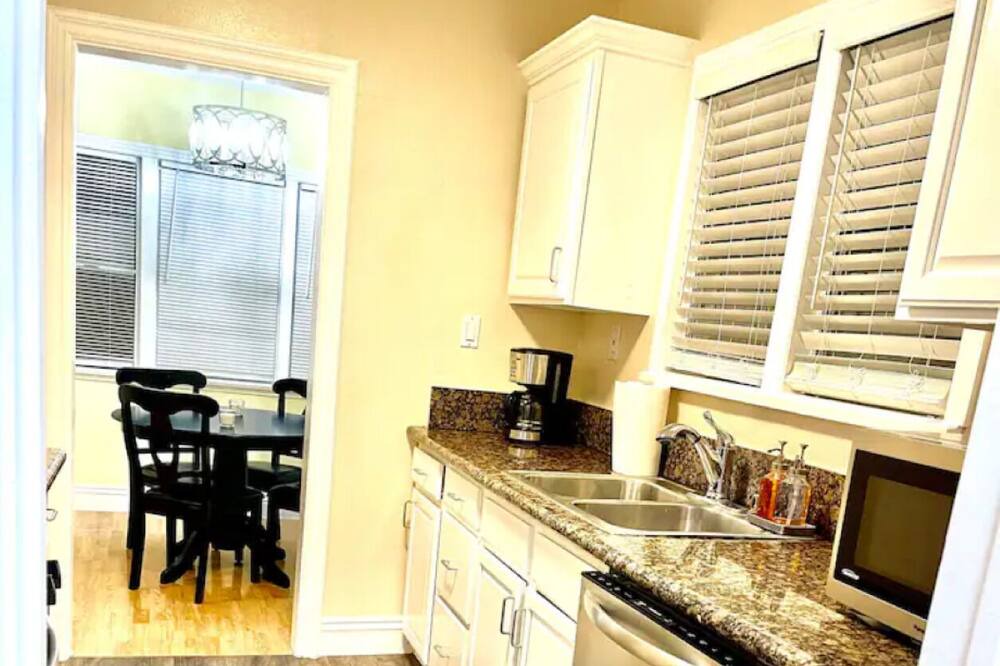 Photo of Kitchen in Downtown