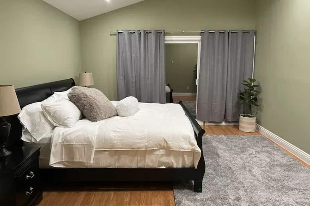 Photo of Bedroom in Downtown