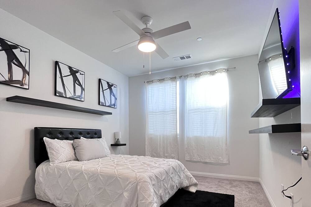 Photo of Bedroom in Riverside