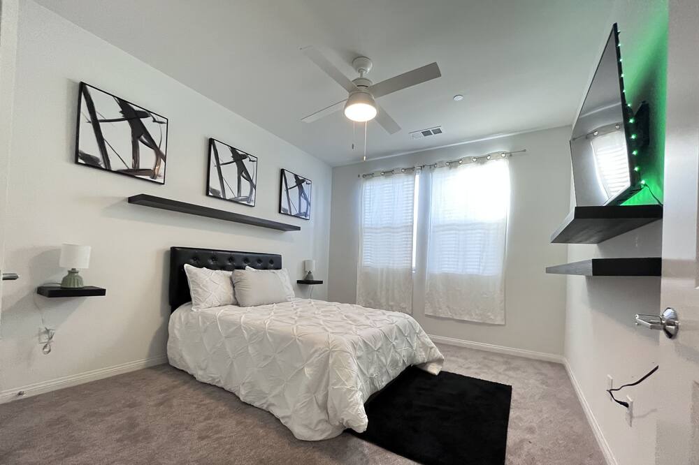 Photo of Bedroom in Riverside