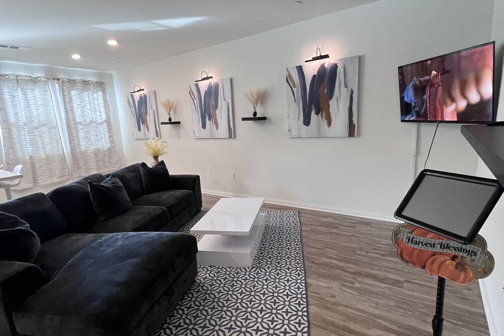 Photo of Livingroom in Riverside