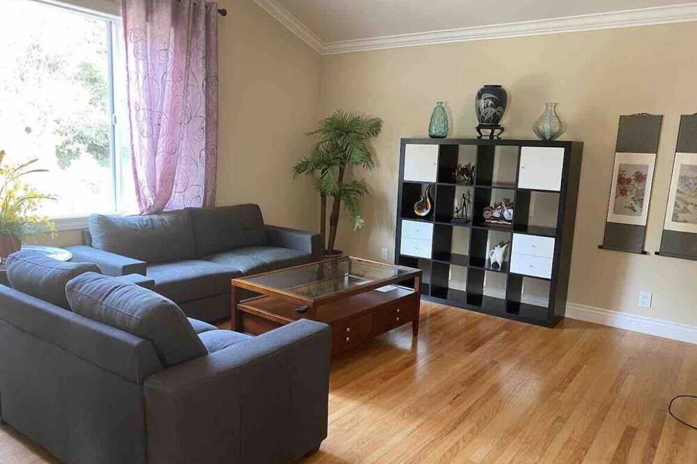 Photo of Bedroom in San Pablo