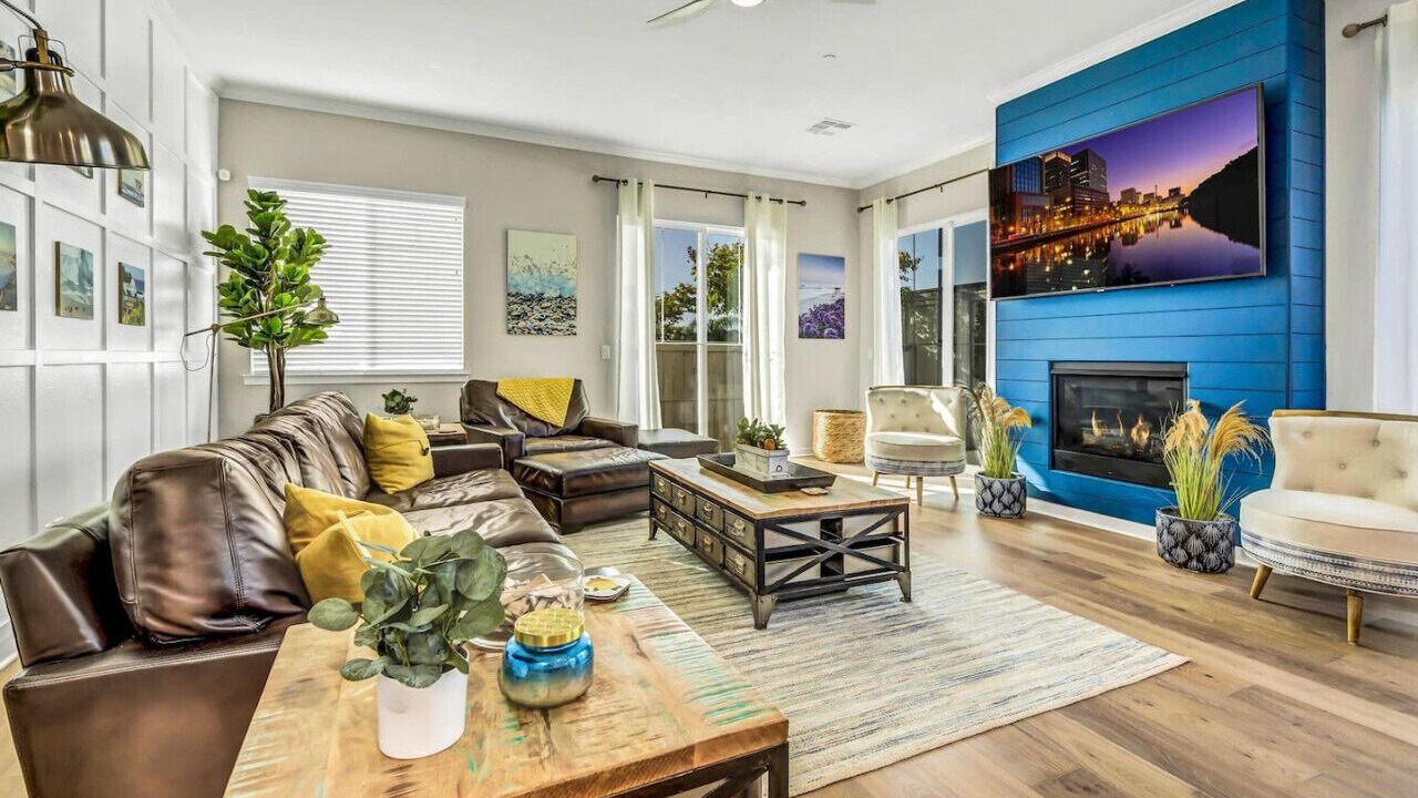 Photo of Livingroom in Cardiff-by-the-Sea