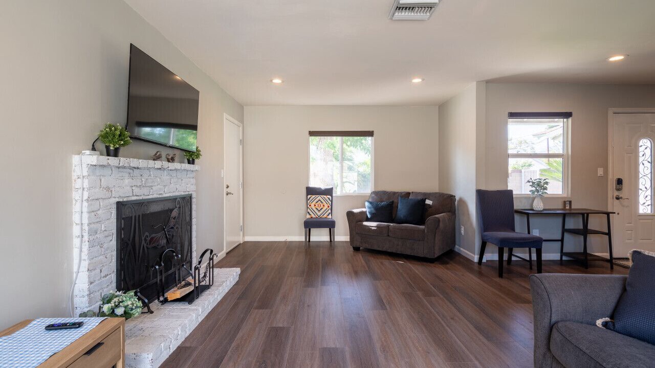 Photo of Livingroom in Glendora