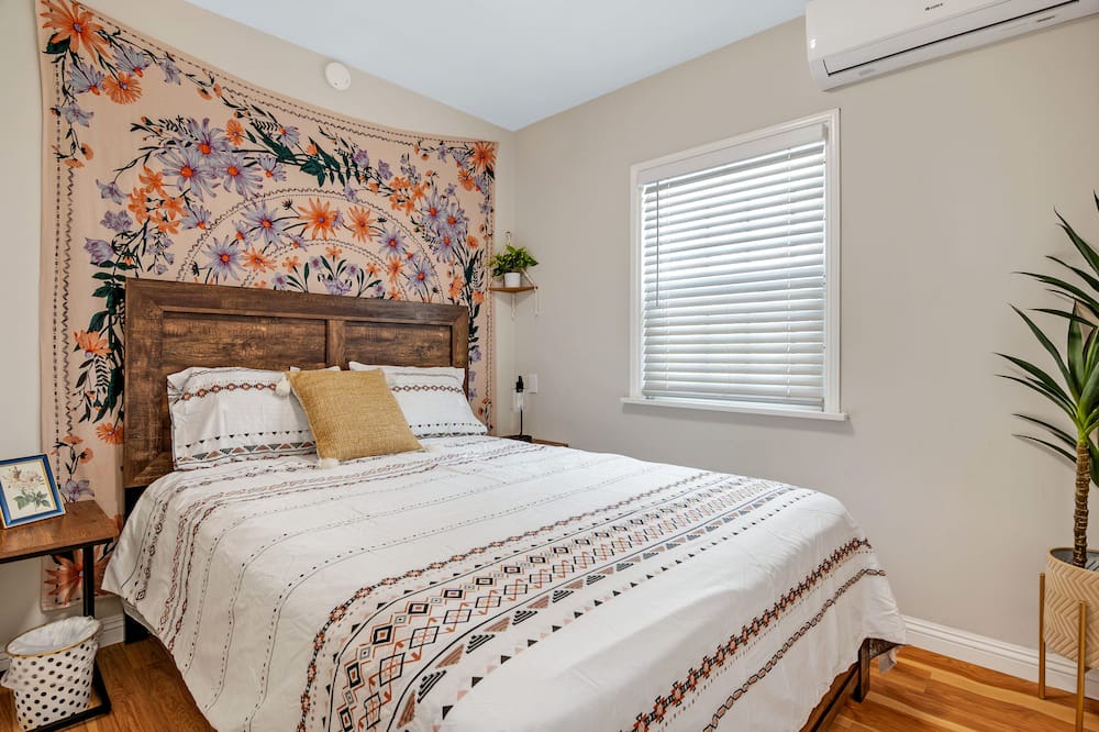 Photo of Bedroom in Rosemead