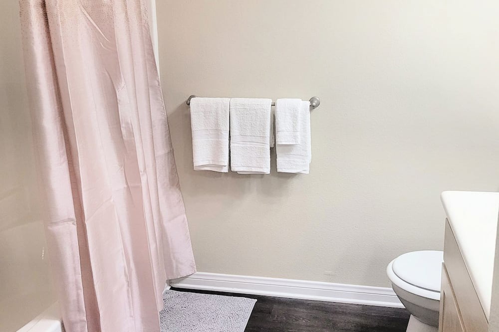 Photo of Bathroom in Placentia
