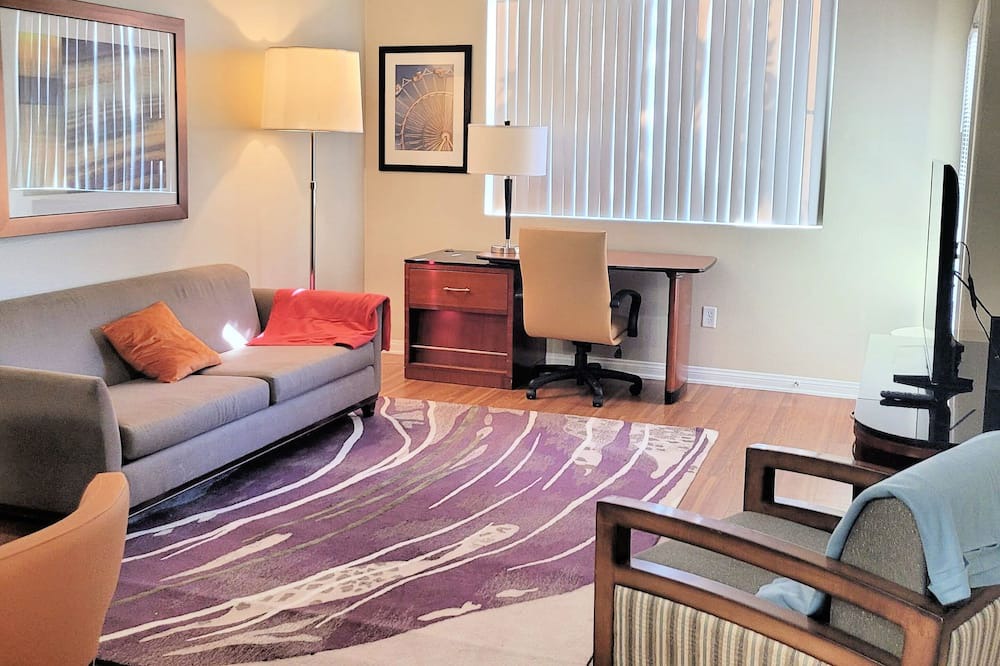 Photo of Livingroom in Placentia