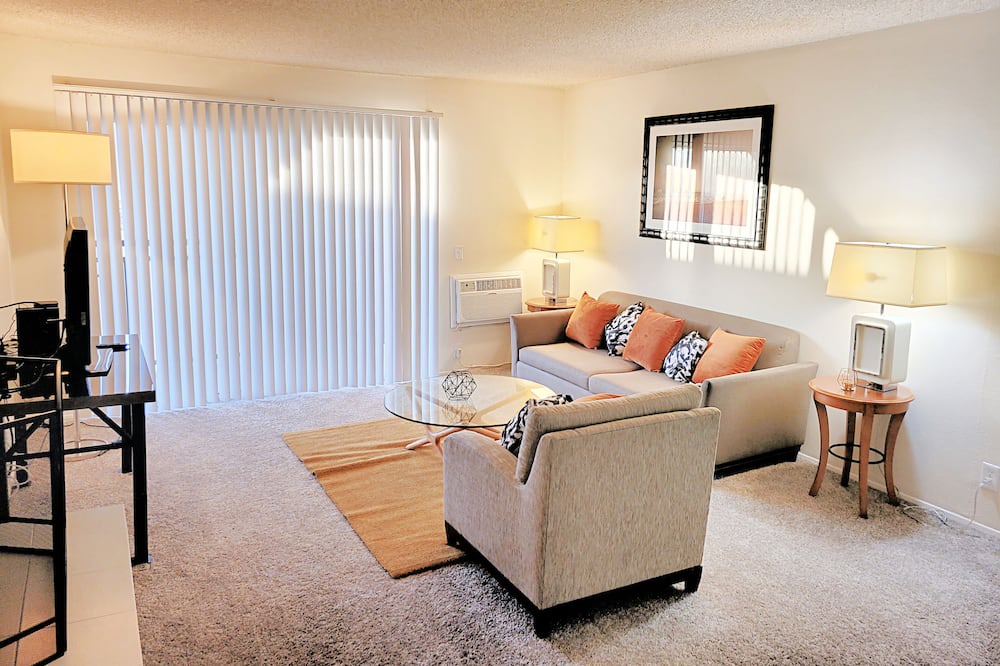 Photo of Livingroom in Placentia