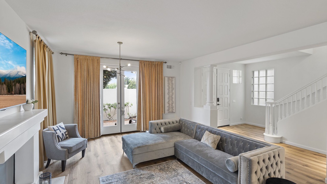 Photo of Livingroom in Huntington Beach