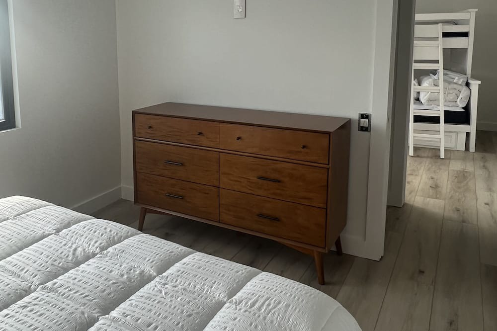 Photo of Bedroom in Orange