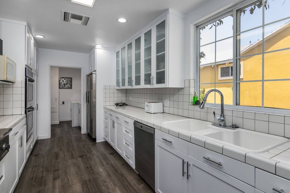 Photo of Kitchen in Valley Village