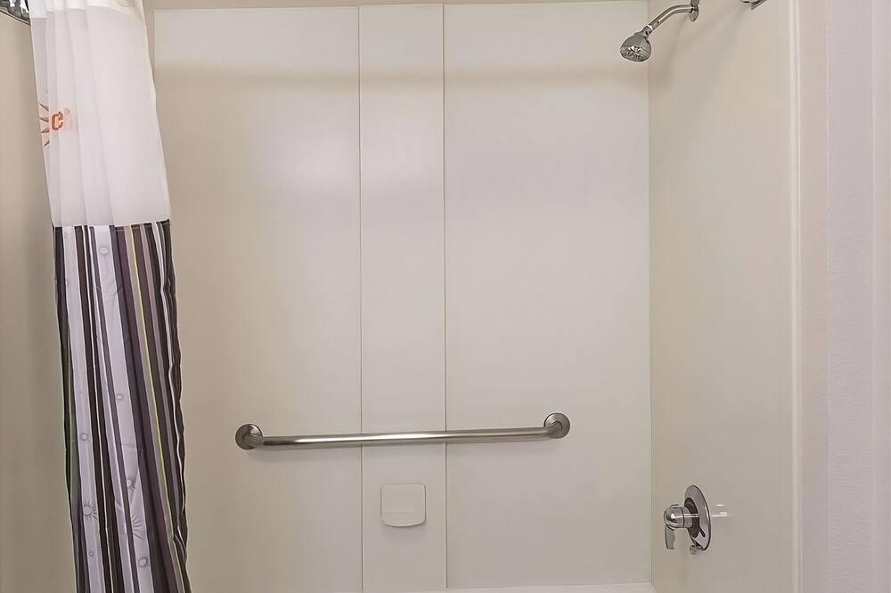 Photo of Bathroom in Guasti
